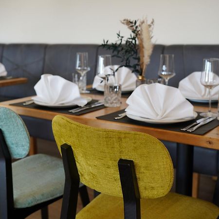 Vorgebirgsblick - Restaurant Biergarten Gaestehaus บอร์นไฮม์ ภายนอก รูปภาพ
